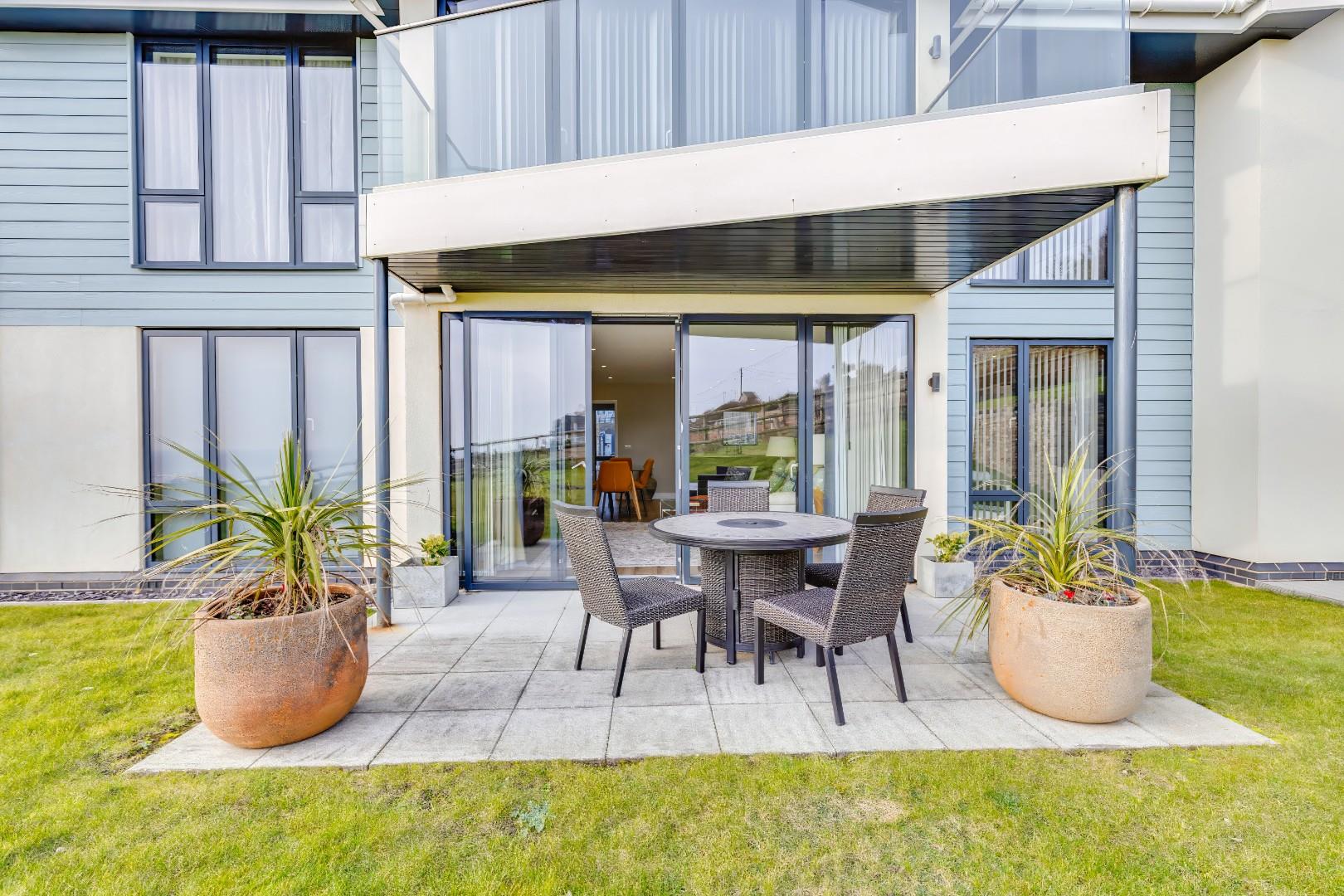 Apartment 6, Horizon, Slon Lane, Ogmore By Sea, Vale of Glamorgan, CF32 0PN